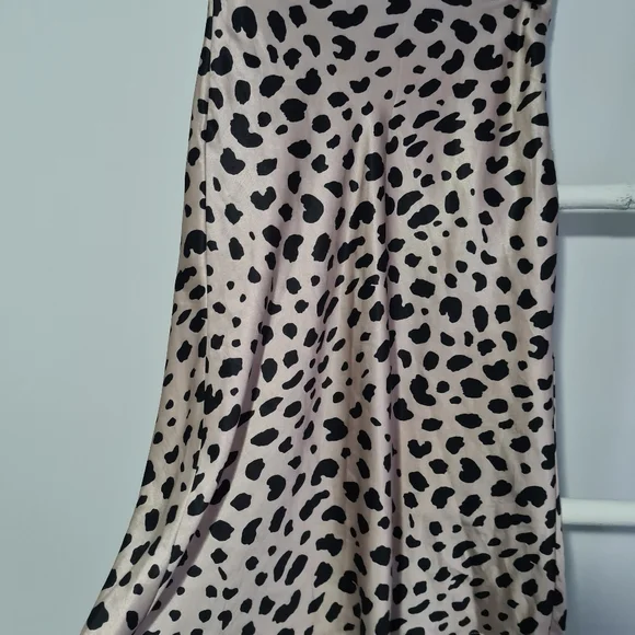 Silky satin skirt 6 Whyte valentine - Picture 2 of 6